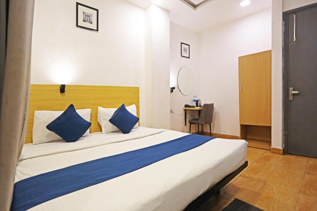 Hotel Raaso Inn Rohini Sec-16 By Arrow Delhi  Exterior photo